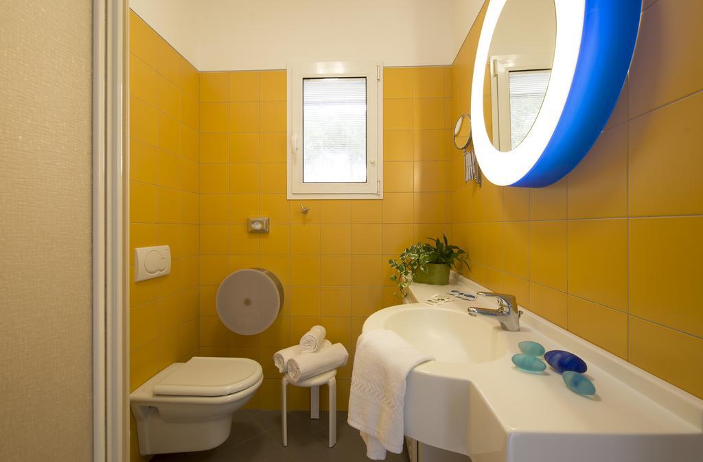Nice Hotel Бібіоне Екстер'єр фото
