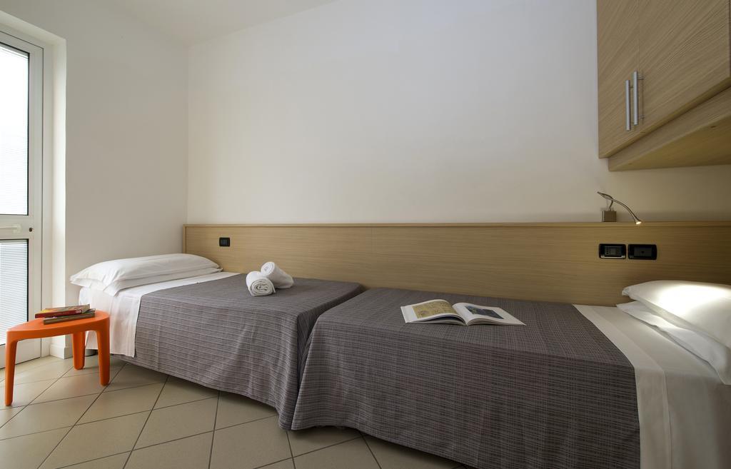 Nice Hotel Бібіоне Екстер'єр фото