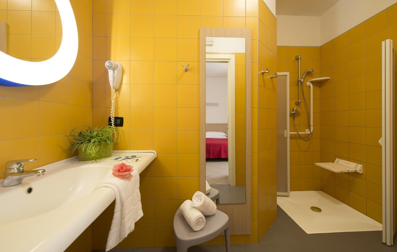 Nice Hotel Бібіоне Екстер'єр фото