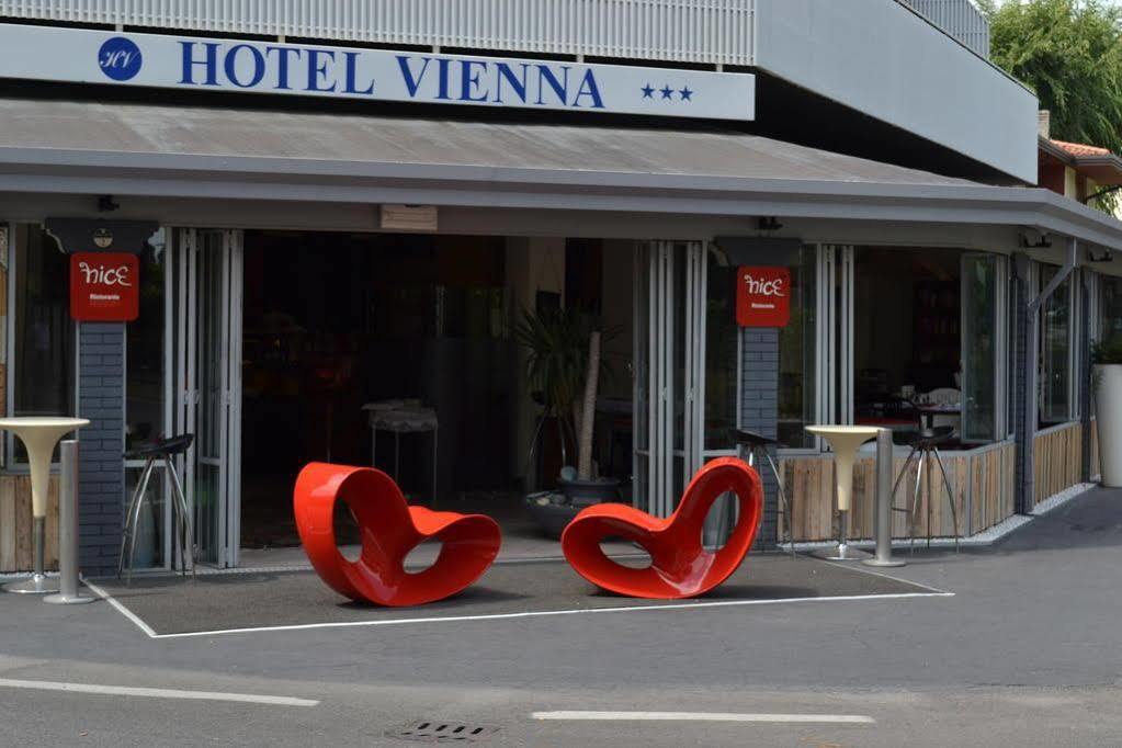 Nice Hotel Бібіоне Екстер'єр фото